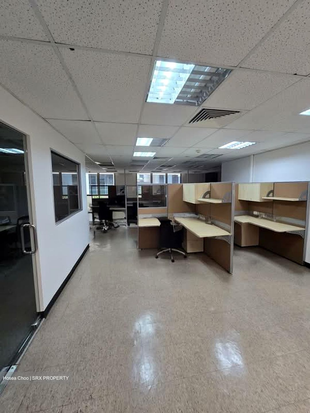 High Street Centre (D6), Office #568710121